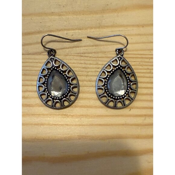 Unbranded Jewelry - Antique Silver Tone Teardrop Dangle Earrings With Faceted Center Stone